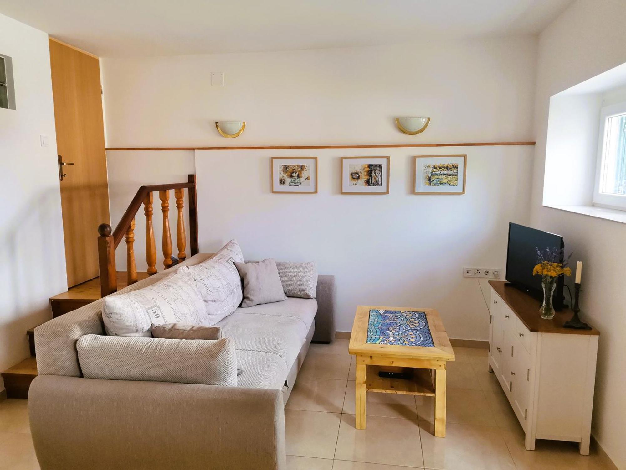 Charming Traditional Townhouse - Holiday Home Kata Jezera Εξωτερικό φωτογραφία
